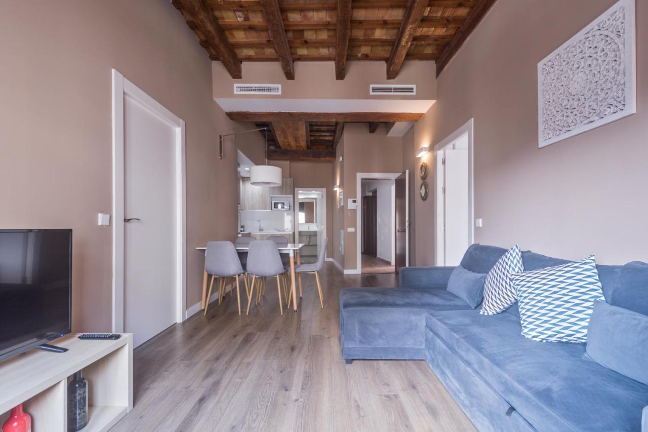 San Miguel, Luxury Apartments. Валенсия Экстерьер фото