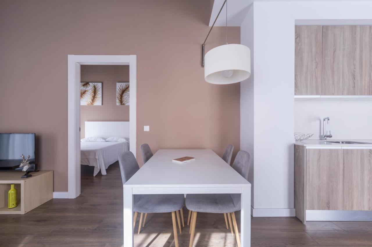 San Miguel, Luxury Apartments. Валенсия Экстерьер фото
